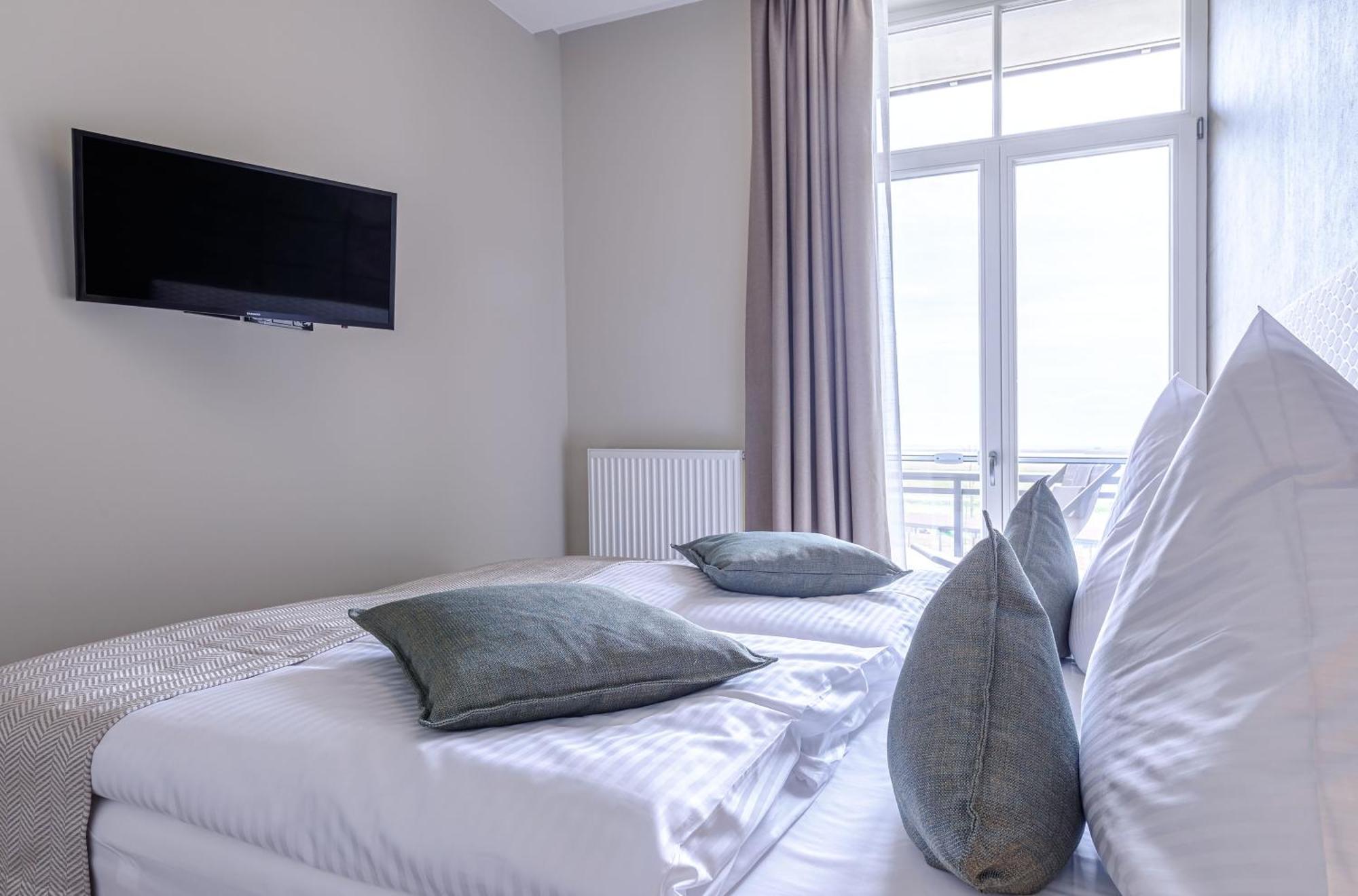 Ferienapartments in der alten Seefahrtschule Wustrow  Zimmer foto
